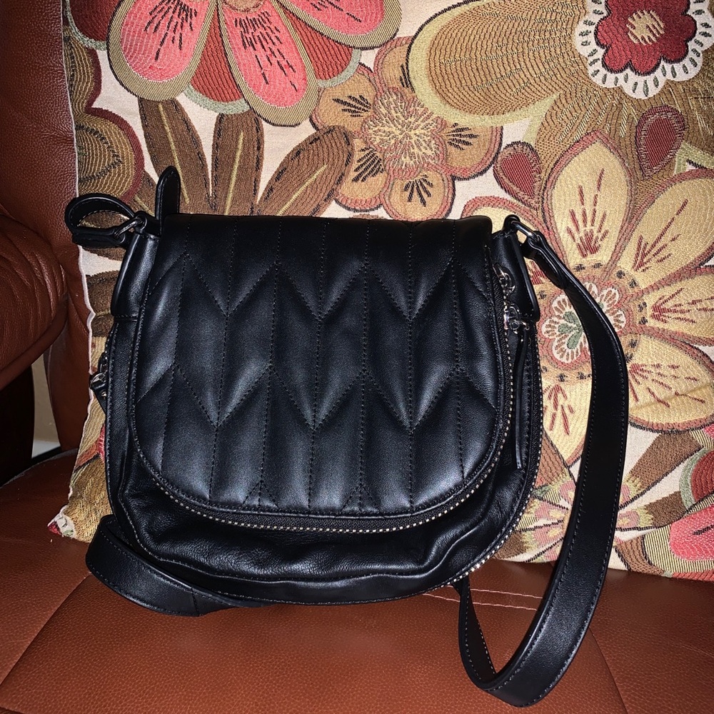 Vince Camuto cross body bag black leather quilted